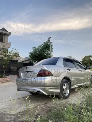 Mitsubishi Lancer - Modified Sports Sedan with High Performance
