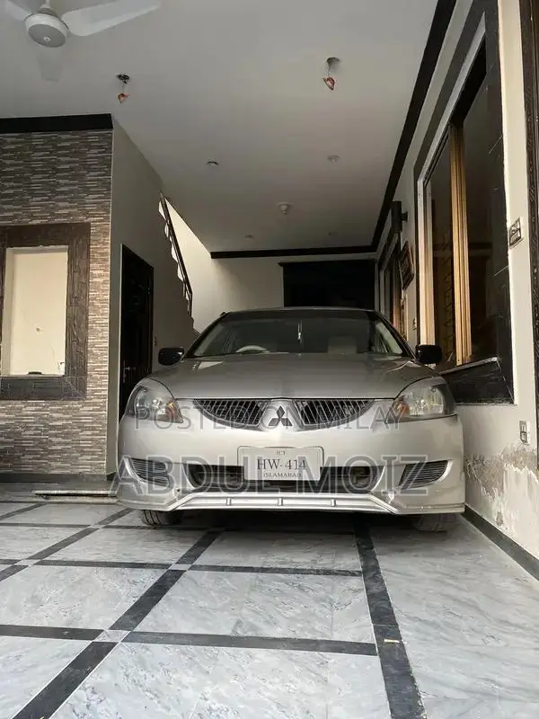 Mitsubishi Lancer - Modified Sports Sedan with High Performance