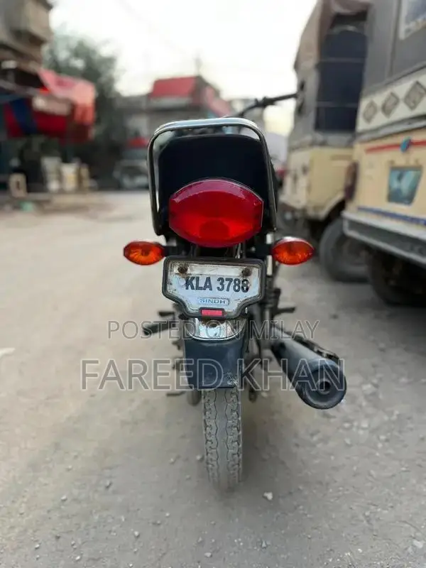 Unique 125 Motorcycle - Low Mileage 2018 Model