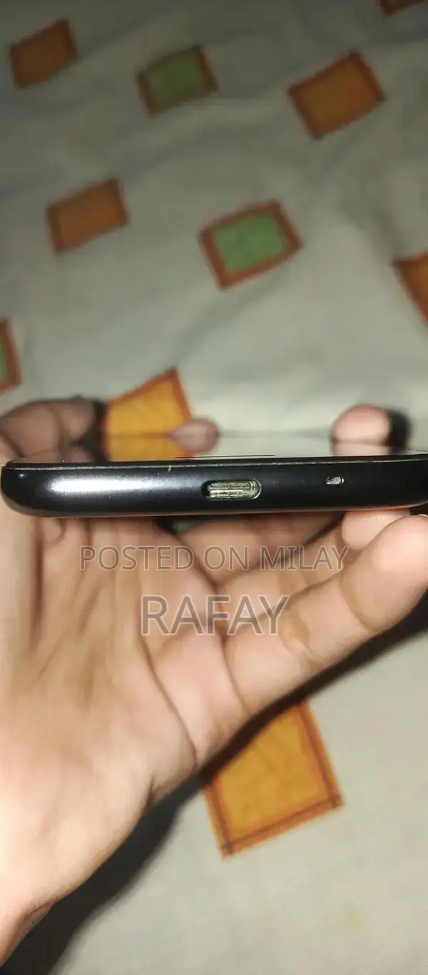 Sharp Aquos Black Smartphone Non-PTA Device