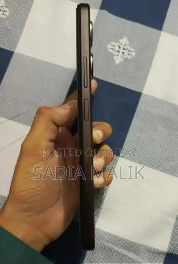 Vivo Y18 Smartphone 4GB RAM 128GB Storage