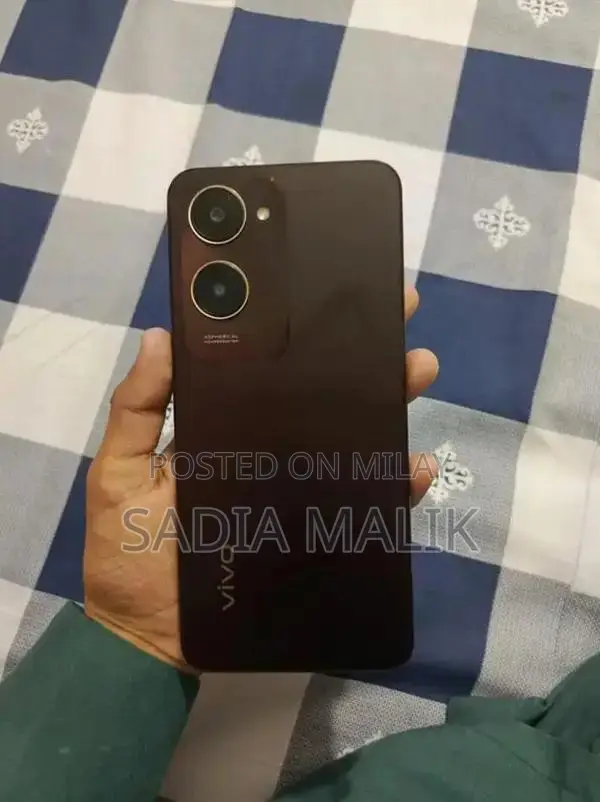 Vivo Y18 Smartphone 4GB RAM 128GB Storage