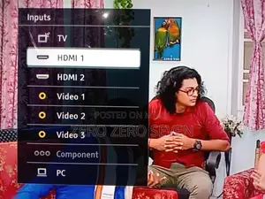 Sony Bravia 32-inch LCD TV - Excellent Condition with Remote