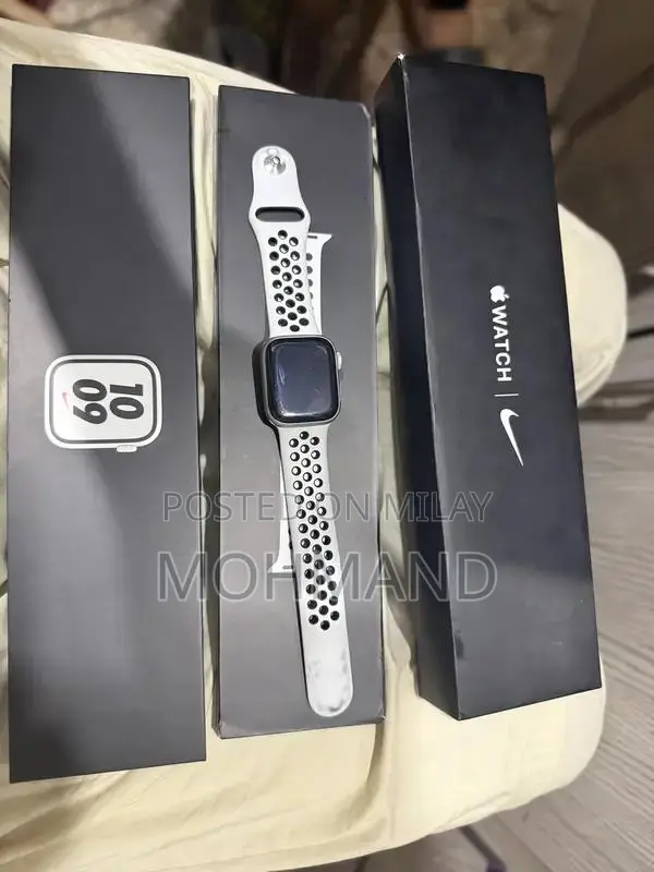 Apple Watch Series 7 Nike Edition 41mm GPS Smartwatch