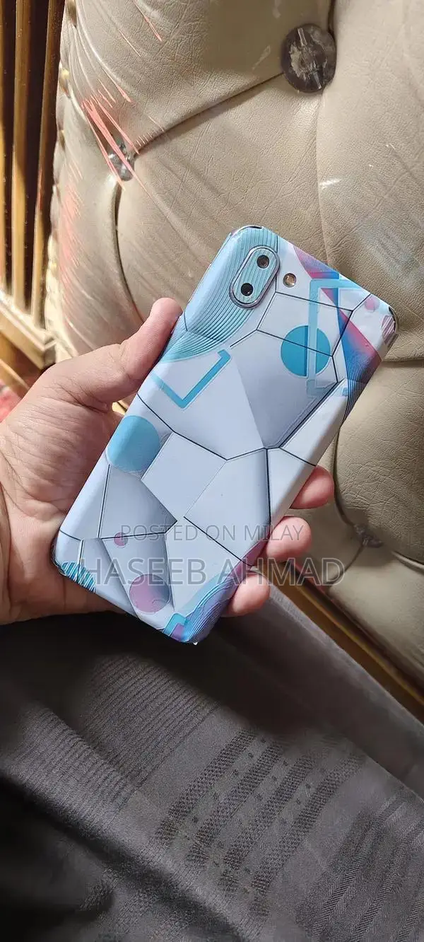 High-Performance Gaming Smartphone with Snapdragon 845