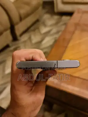 Samsung Galaxy S22 Ultra Phantom Black Smartphone