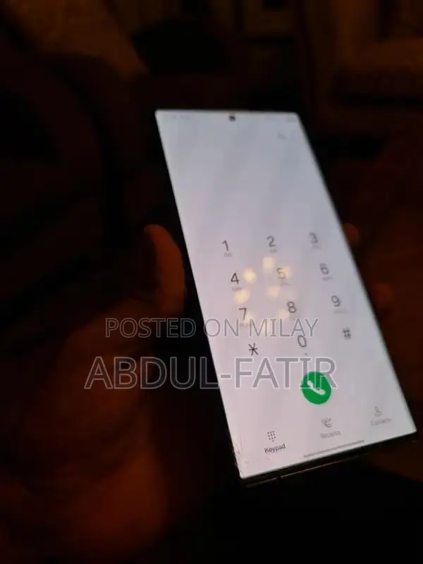 Samsung Galaxy S22 Ultra Phantom Black Smartphone