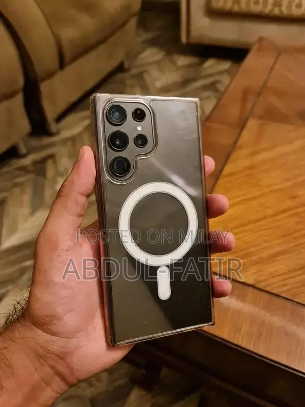 Samsung Galaxy S22 Ultra Phantom Black Smartphone