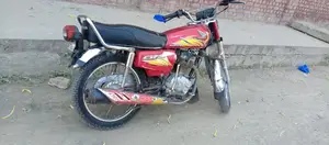 Honda 125 Motorcycle - Original Condition Classic Bike