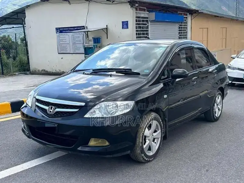 Honda City IDSI 2008 Manual Sedan - Well Preserved Condition