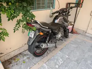 Yamaha YBR 125 Motorcycle 2017 Japanese Model