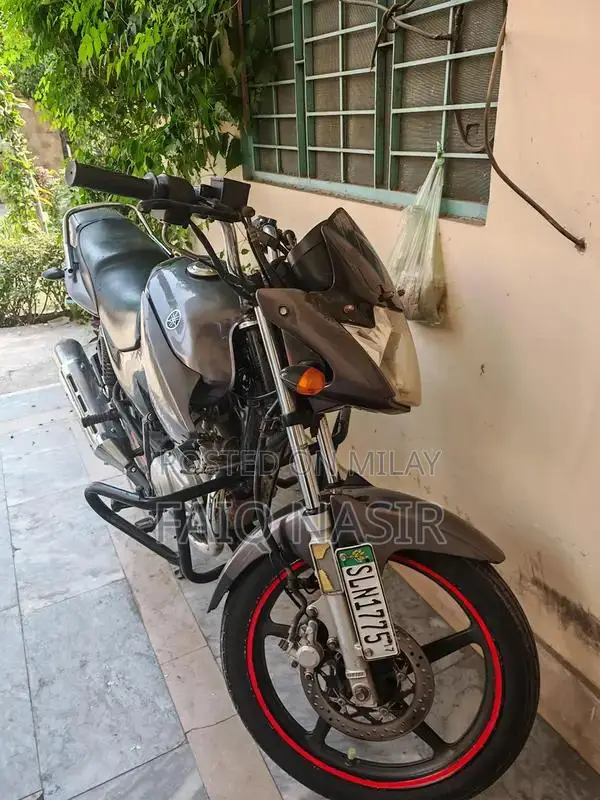 Yamaha YBR 125 Motorcycle 2017 Japanese Model