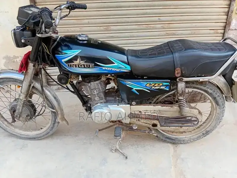 Unique 125cc Motorcycle - First Owner, Excellent Condition