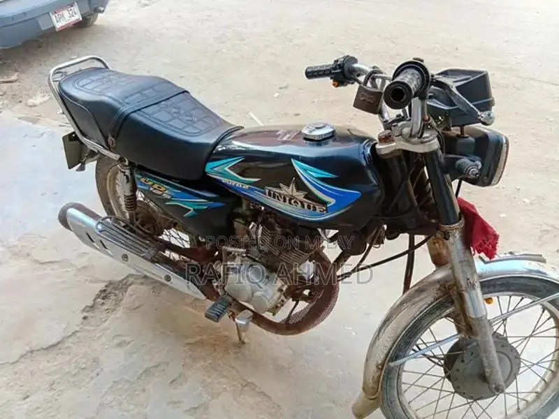 Unique 125cc Motorcycle - First Owner, Excellent Condition