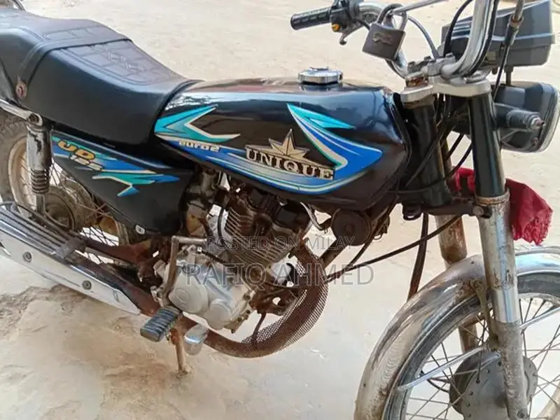 Unique 125cc Motorcycle - First Owner, Excellent Condition