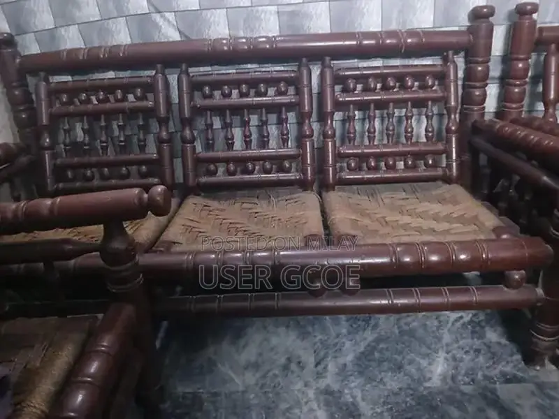 antic sofa set . . . 5 seatr sofa sath 3 table . paint hona hy bs