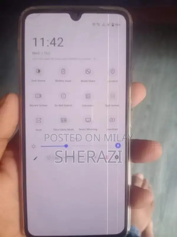 8+4GB RAM 128GB ROM AMOLED Smartphone with 90Hz Display