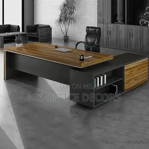 Professional Executive Office Table - Modern Design