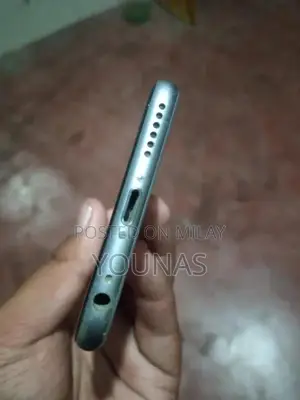 Apple iPhone 6S Smartphone Premium Mobile Device