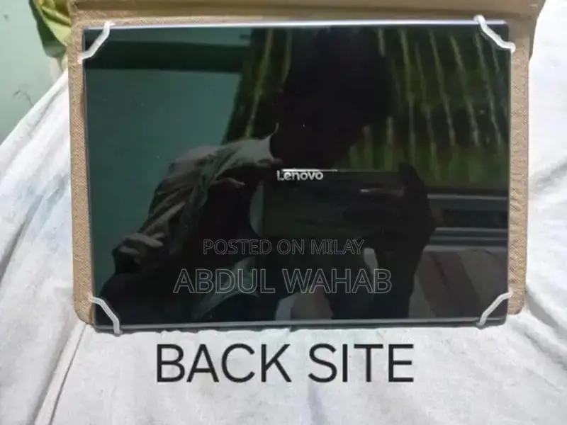 all ok ha bas bettery kharab ha on bi hota ha or back cover pa stretch