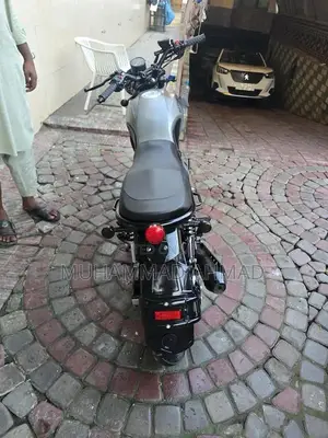 Photo - Superstar Falcon 150 High-Performance Motorcycle