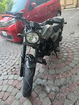 Superstar Falcon 150 High-Performance Motorcycle