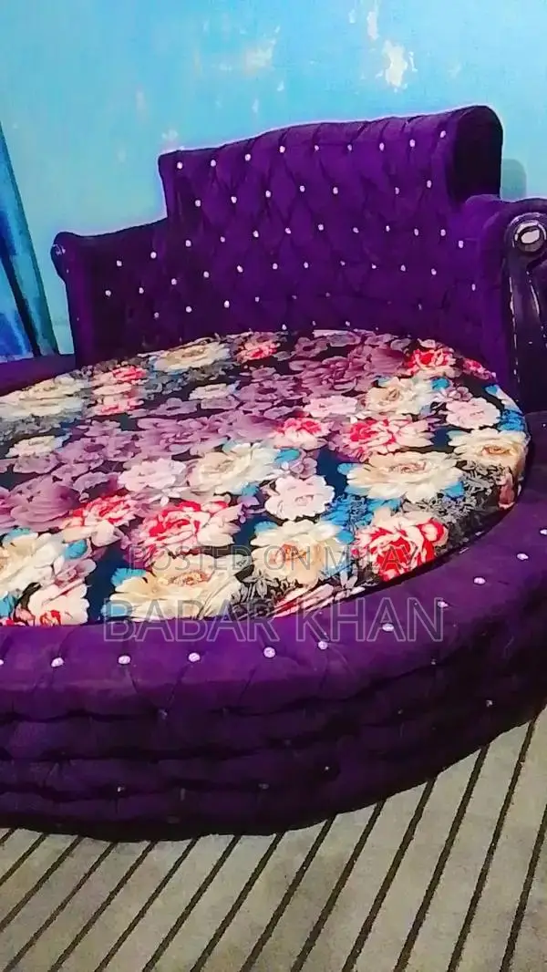 Velvet Bed Frame - Elegant and Comfortable Bedroom Furniture