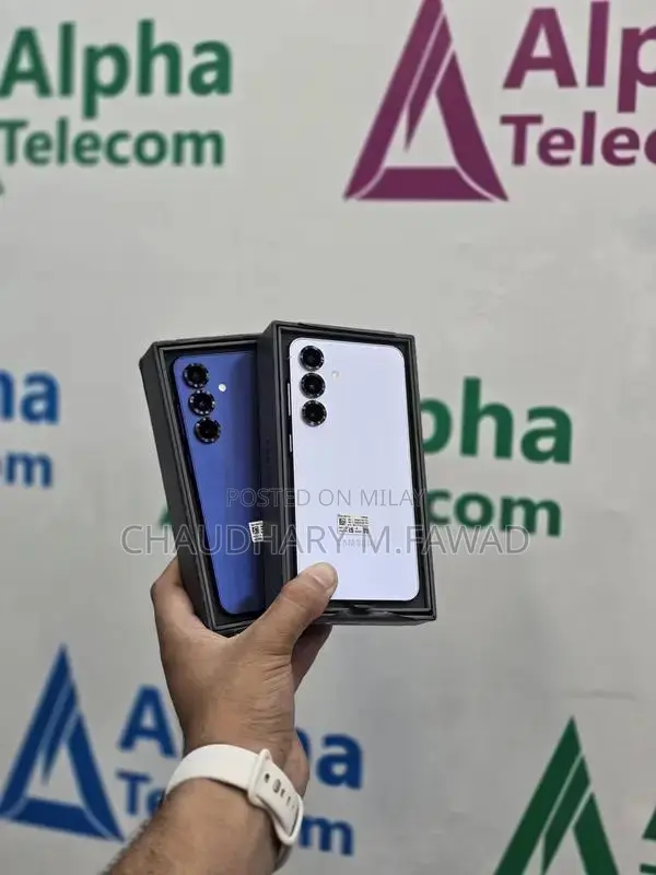 Samsung Galaxy S Series and Flip Smartphones - Latest Models Available