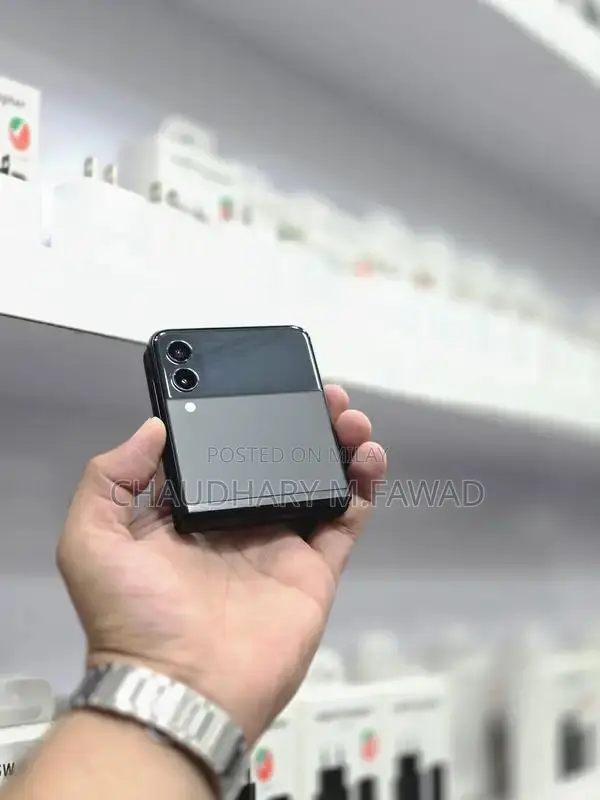 Samsung Galaxy S Series and Flip Smartphones - Latest Models Available