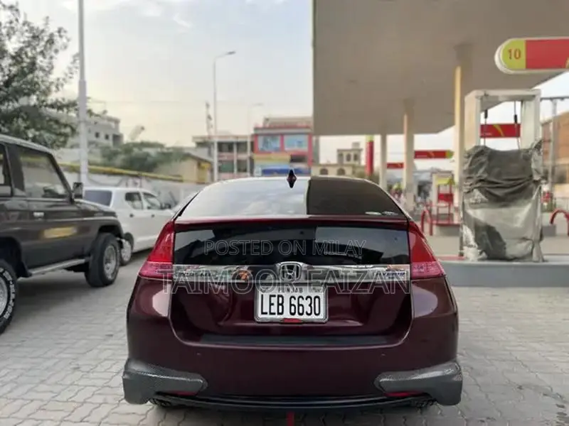 Honda Insight Exclusive Hybrid Sedan with Advanced Features