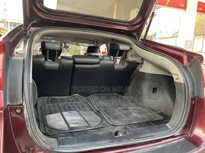 Honda Insight Exclusive Hybrid Sedan with Advanced Features