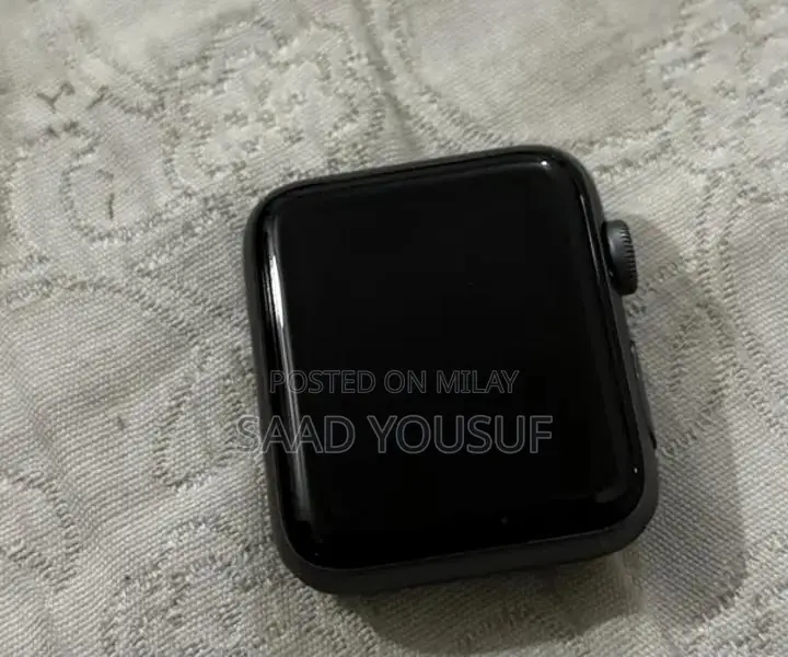 Apple Watch Series 3 - 100% Battery Health, Excellent Condition with M