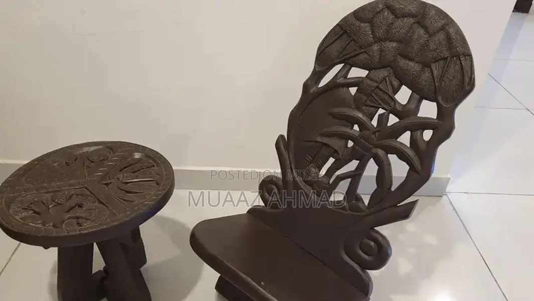 African chairs and table (Decorations) for sale .