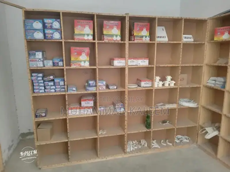 5 Racks, 1 Showcase and 1 Table