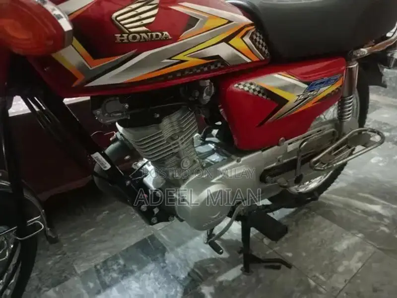 Honda CG125 Classic Motorcycle - Excellent Condition