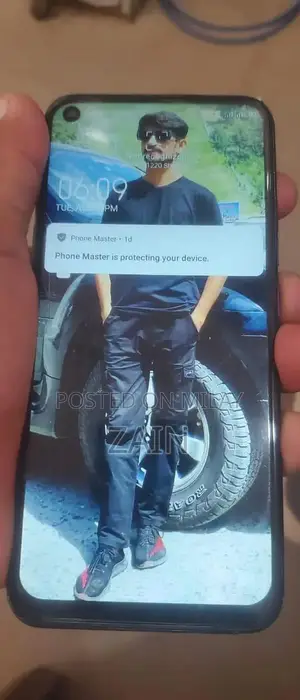 Smartphone 4GB RAM 64GB Storage Touchscreen Device