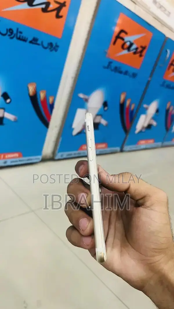 Pre-Owned Apple iPhone 6 16GB PTA Approved Smartphone