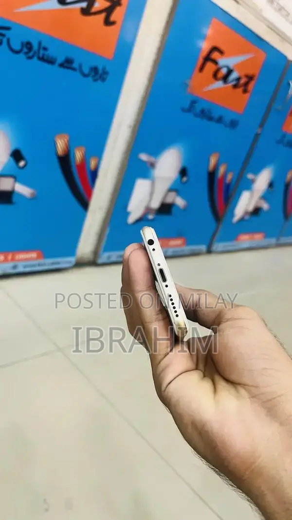 Pre-Owned Apple iPhone 6 16GB PTA Approved Smartphone