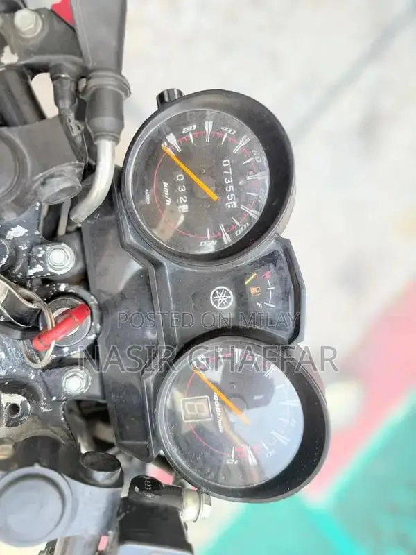 Yamaha YBR125G Modifed Lowest Mileage Bike lush condition