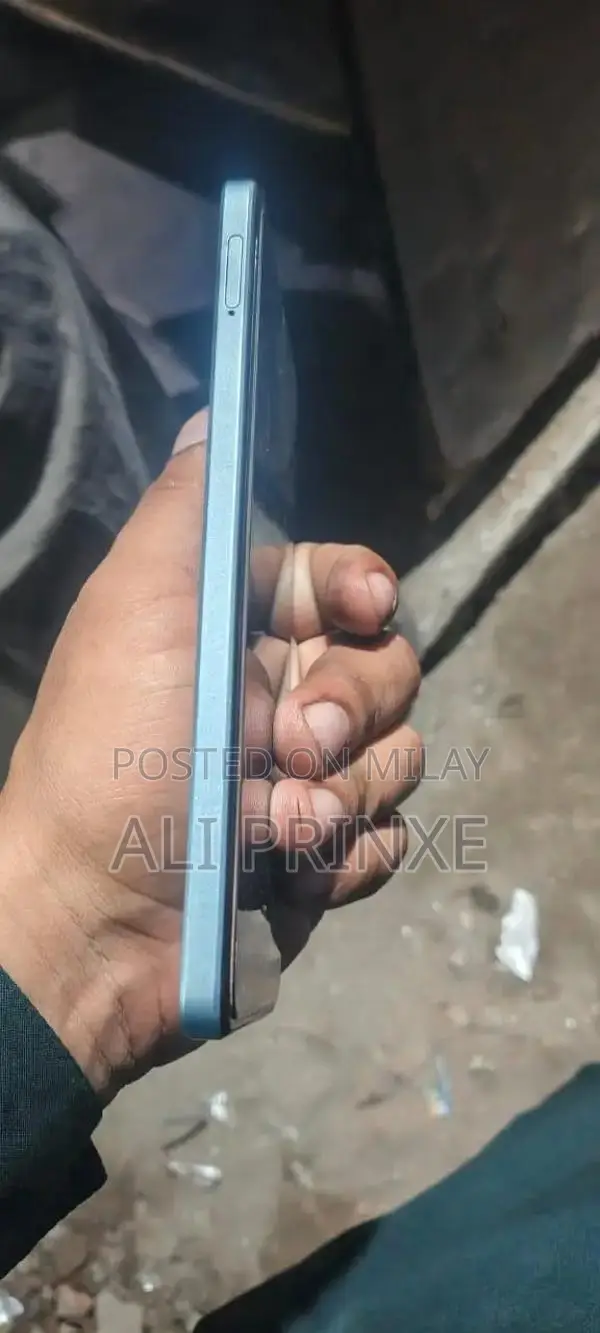 Smartphone Sale Device with Warranty