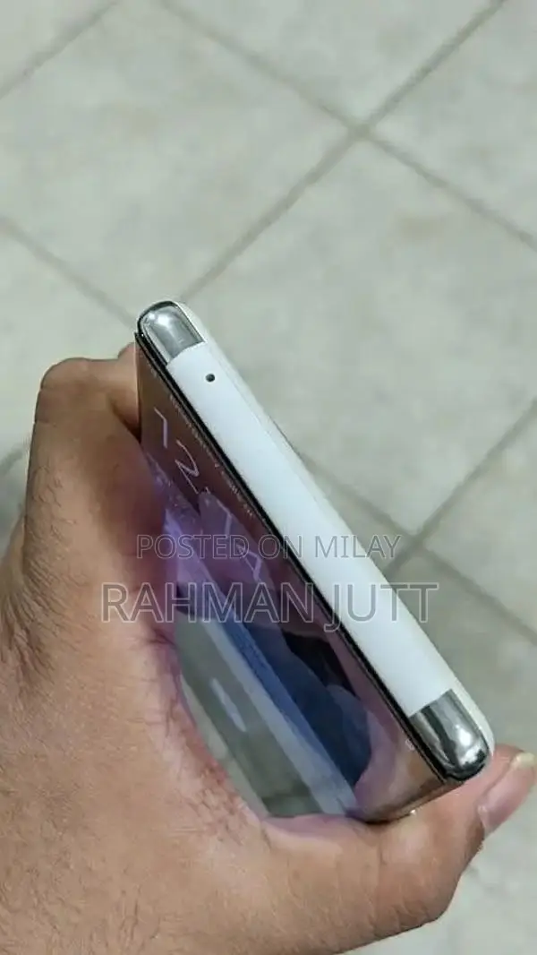 WhatsApp Smartphone 128GB Storage High-Performance Device