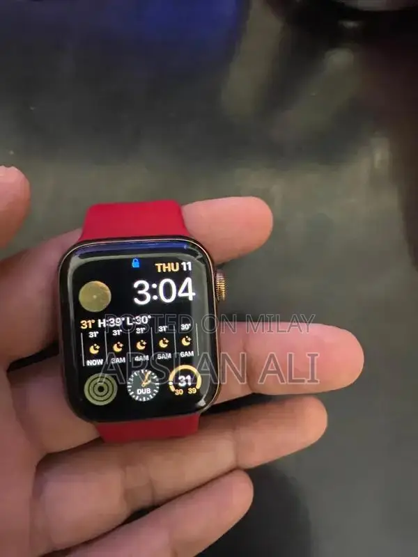 Apple Watch Series 4 40mm Rose Gold GPS + Cellular Smartwatch