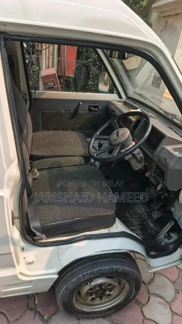 Suzuki Bolan Reliable Compact City Car with Clean Service History