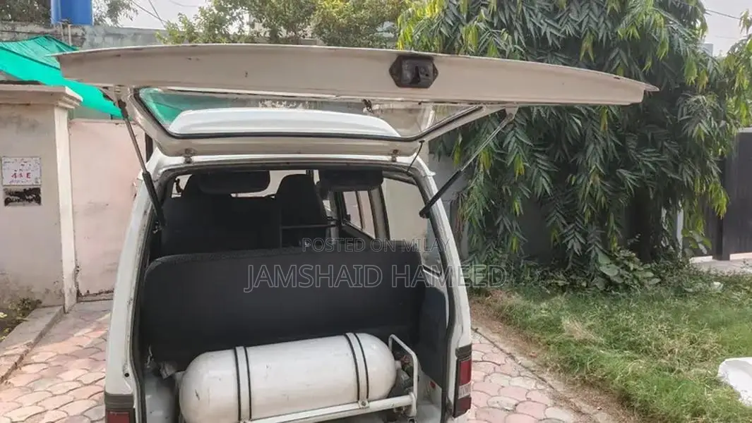 Suzuki Bolan Reliable Compact City Car with Clean Service History