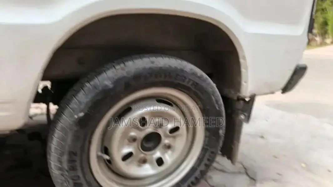 Suzuki Bolan Reliable Compact City Car with Clean Service History