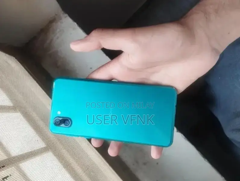 Aqous R3 Smartphone PTA Approved 6GB RAM 128GB Storage