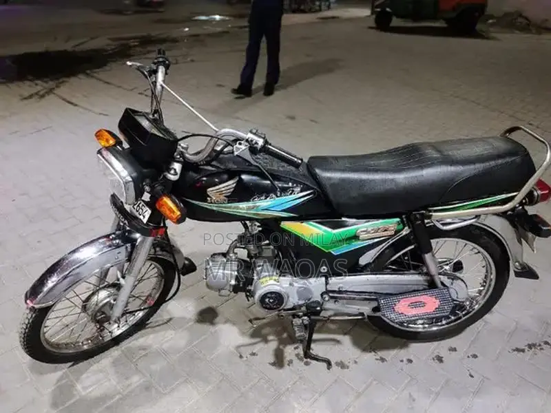 Honda CD70 model 2013