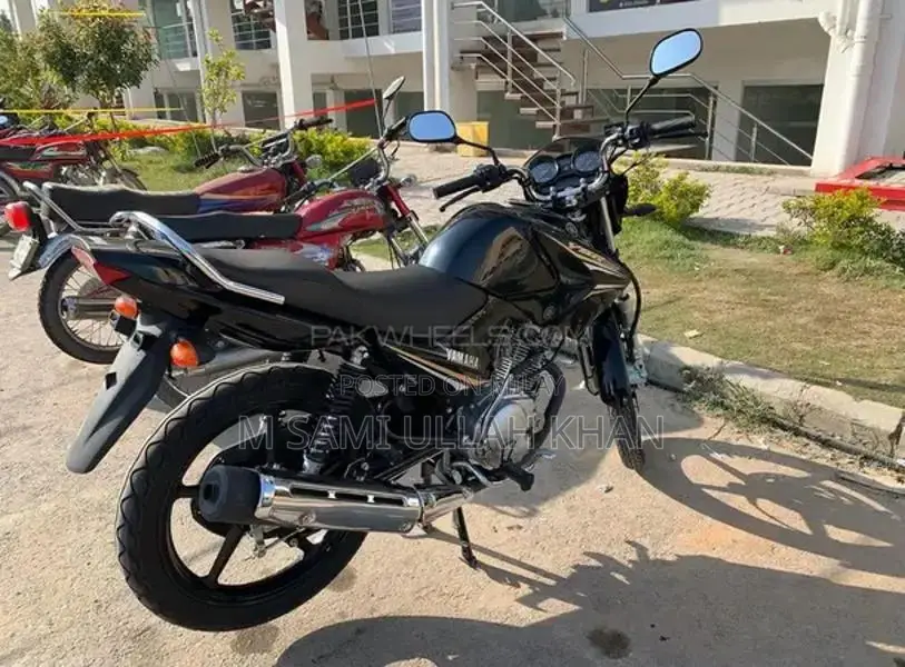 YBR 125 2024 Motorcycle - Near Mint Condition