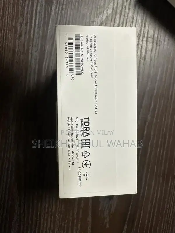 Apple AirPods Pro 3 Wireless Earbuds