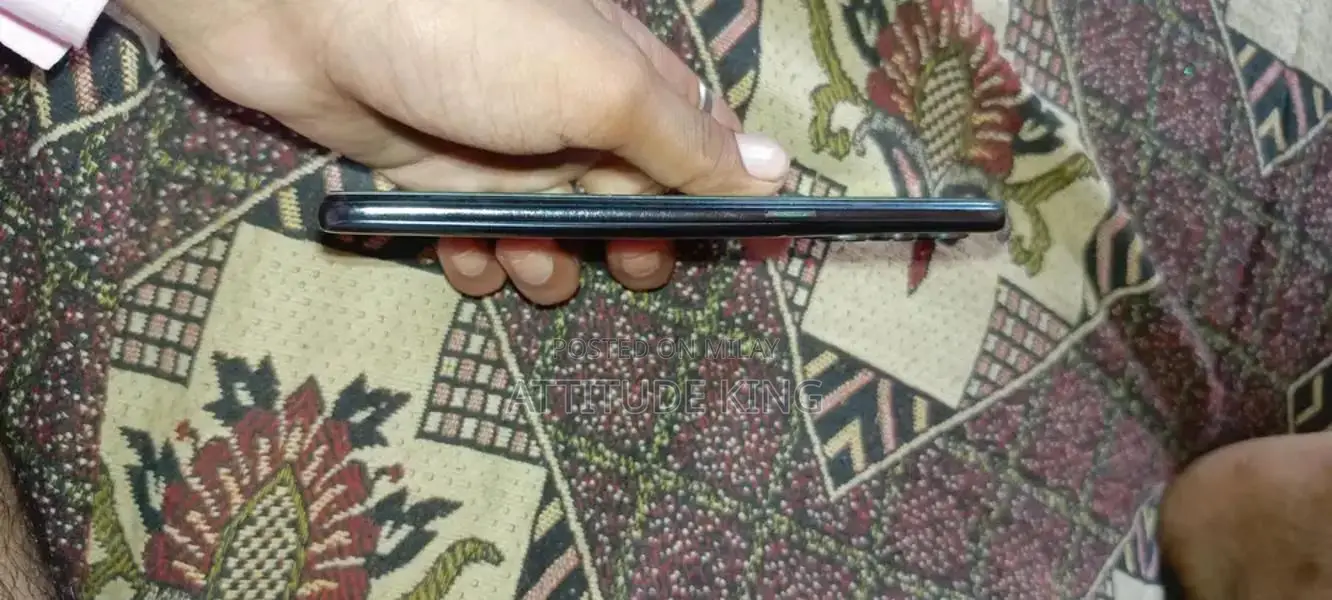 Oppo Reno 5 condition 10/8